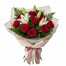 Букет цветов из:  Лилии и Розы в Иня