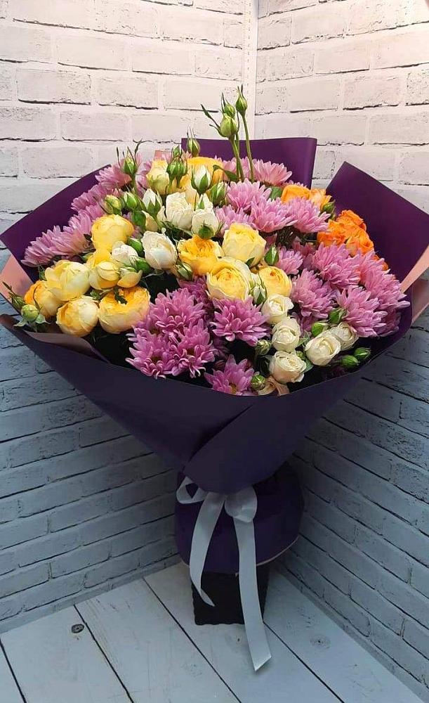 Букет цветов из: Хризантемы и Розы в Иня