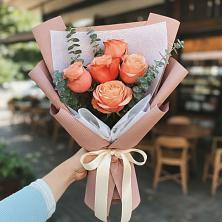 Букет цветов из:  Розы в Иня