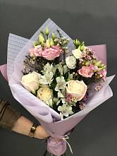 Букет цветов из:  Альстромерии, Розы и Лизиантусы #REPLACE_PRED# Иня