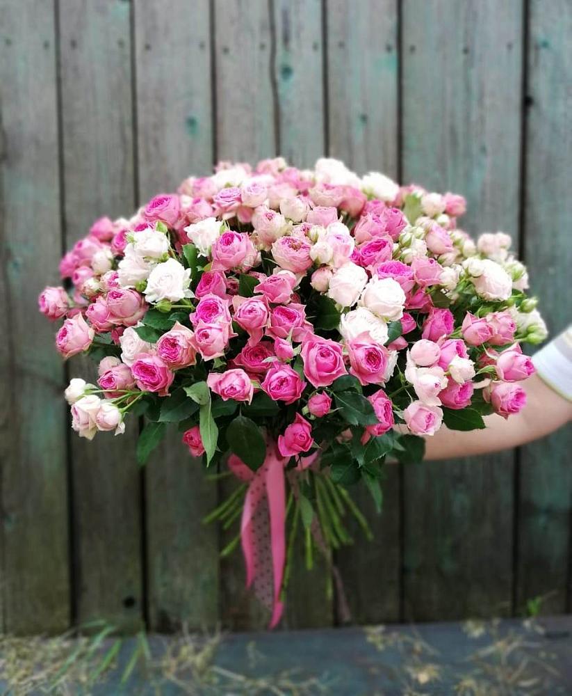 Букет Розовые кустовые розы Натали и Лав Лидия в Иня