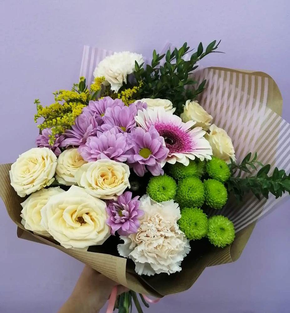 Букет цветов из: Хризантемы, Розы, Гвоздики и Герберы в Иня