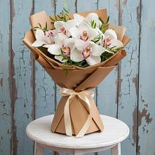 Букет цветов из:  Орхидеи и Розы #REPLACE_PRED# Иня