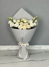 Букет цветов из:  Розы и Лизиантусы в Иня